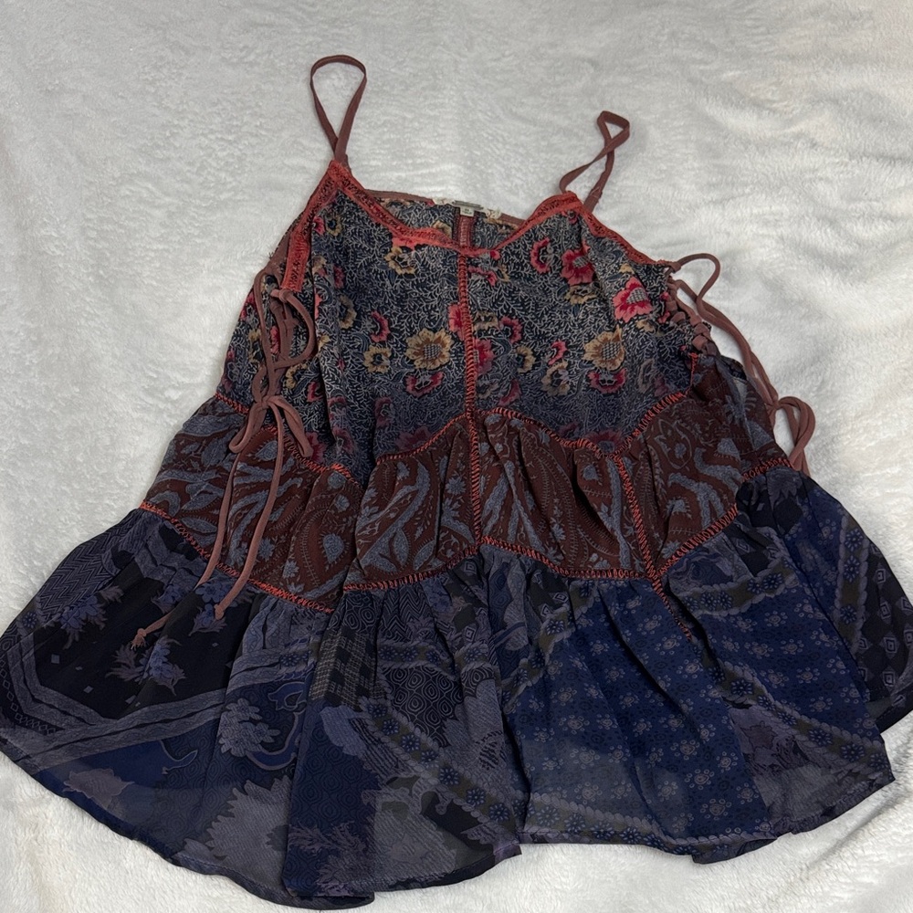 gimmicks by BKE Navy & Rust Floral Patchwork Spaghetti Tank